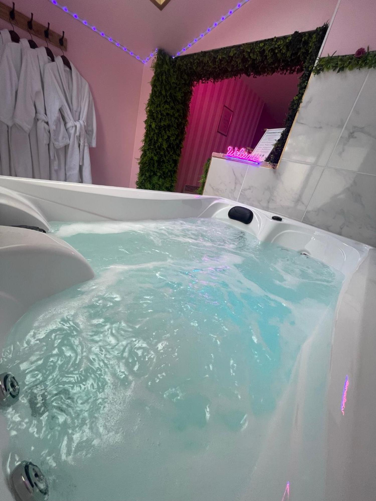 Maison Spacieuse Jacuzzi Wifi Netflix Quievrechain Экстерьер фото